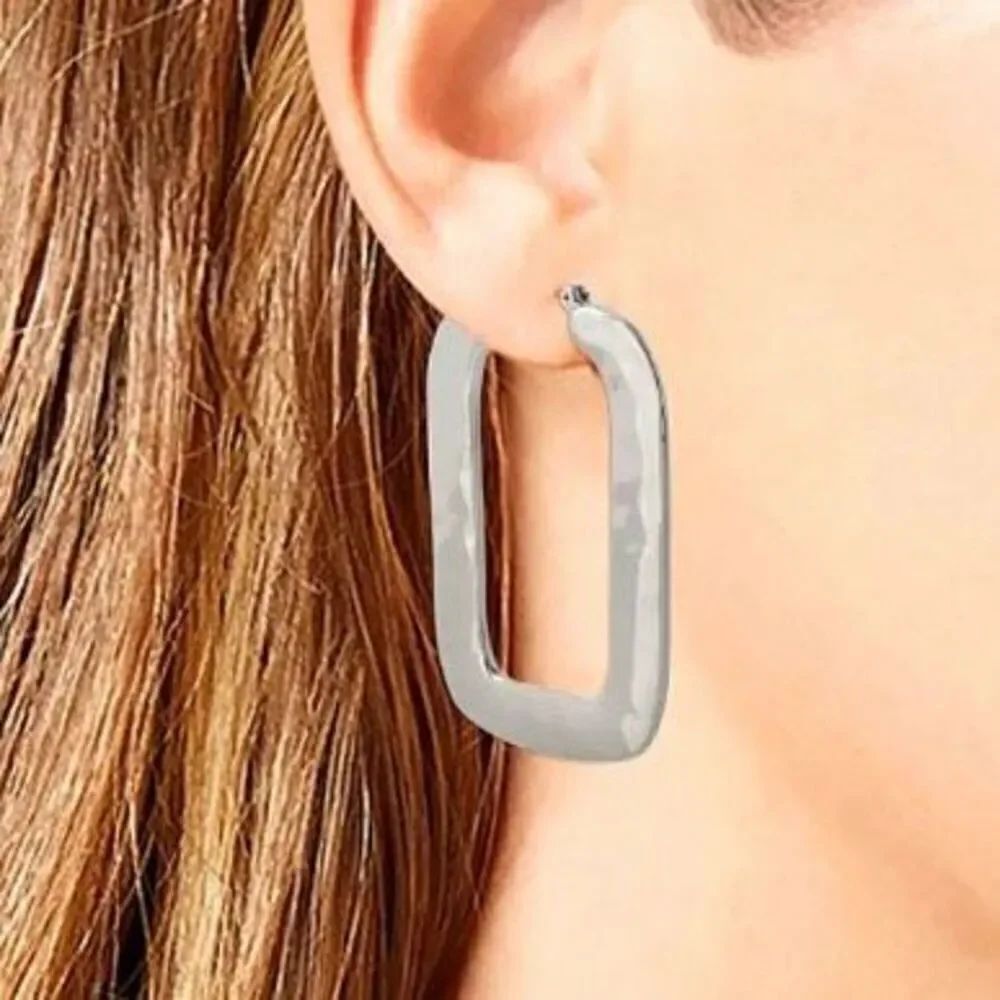 NWT Robert Lee Morris Soho Large Square Silver Polished Hammered Hoops earrings - Picture 2 of 12
